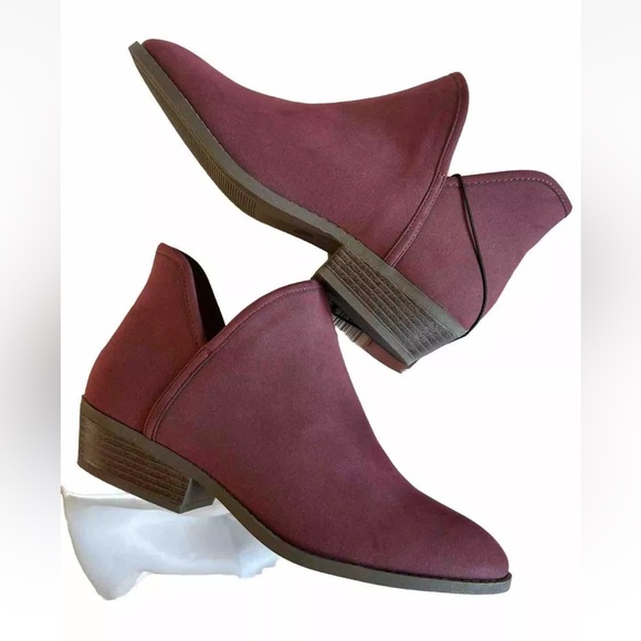 Serra Women Size 10 Side Cut Maroon Ankle Booties SlipOn Stacked Wedge Heel Shoe - Picture 1 of 16